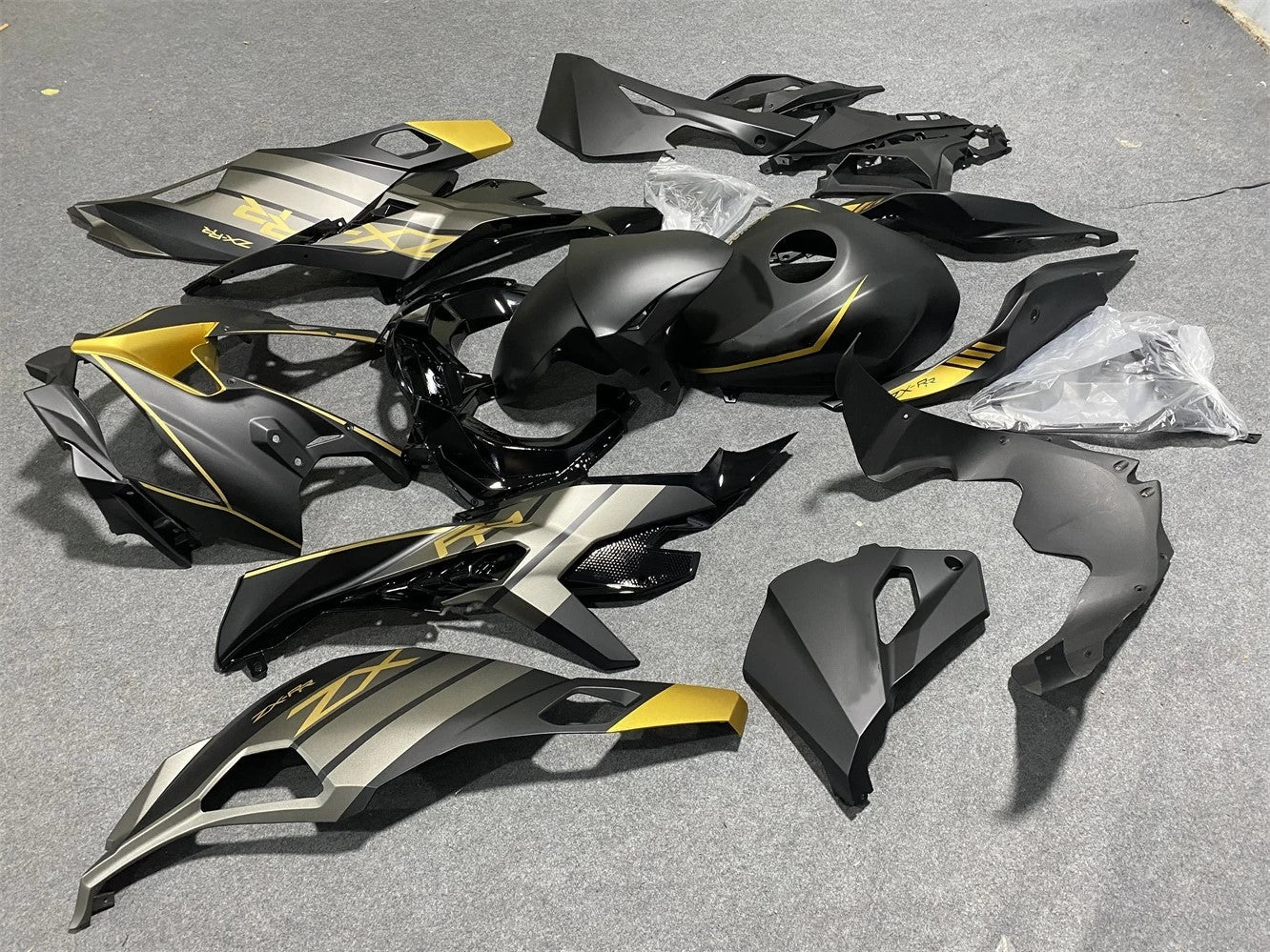 2019-2025 Kawasaki Ninja ZX-25R Amotopart Injection Fairing Kit Bodywork ABS #102