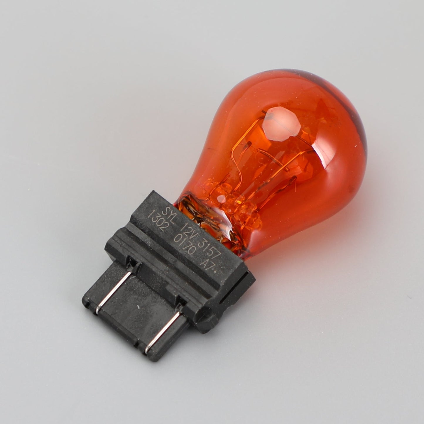 10x For OSRAM General Lighting Halogen Auxiliary Light P27/7WY 12V W2.5*16Q