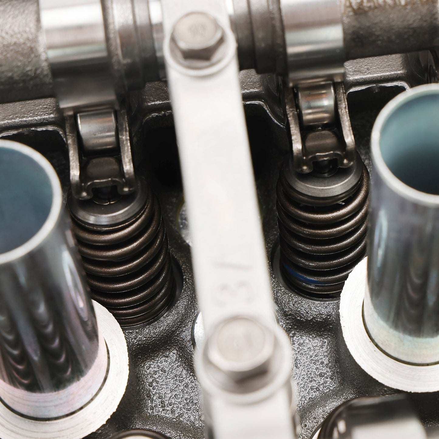 2015¨C2018 Hyundai Tucson TL 2.0L 4-Cylinder GDI Cylinder Head Assembly G4NC 22320-2E000