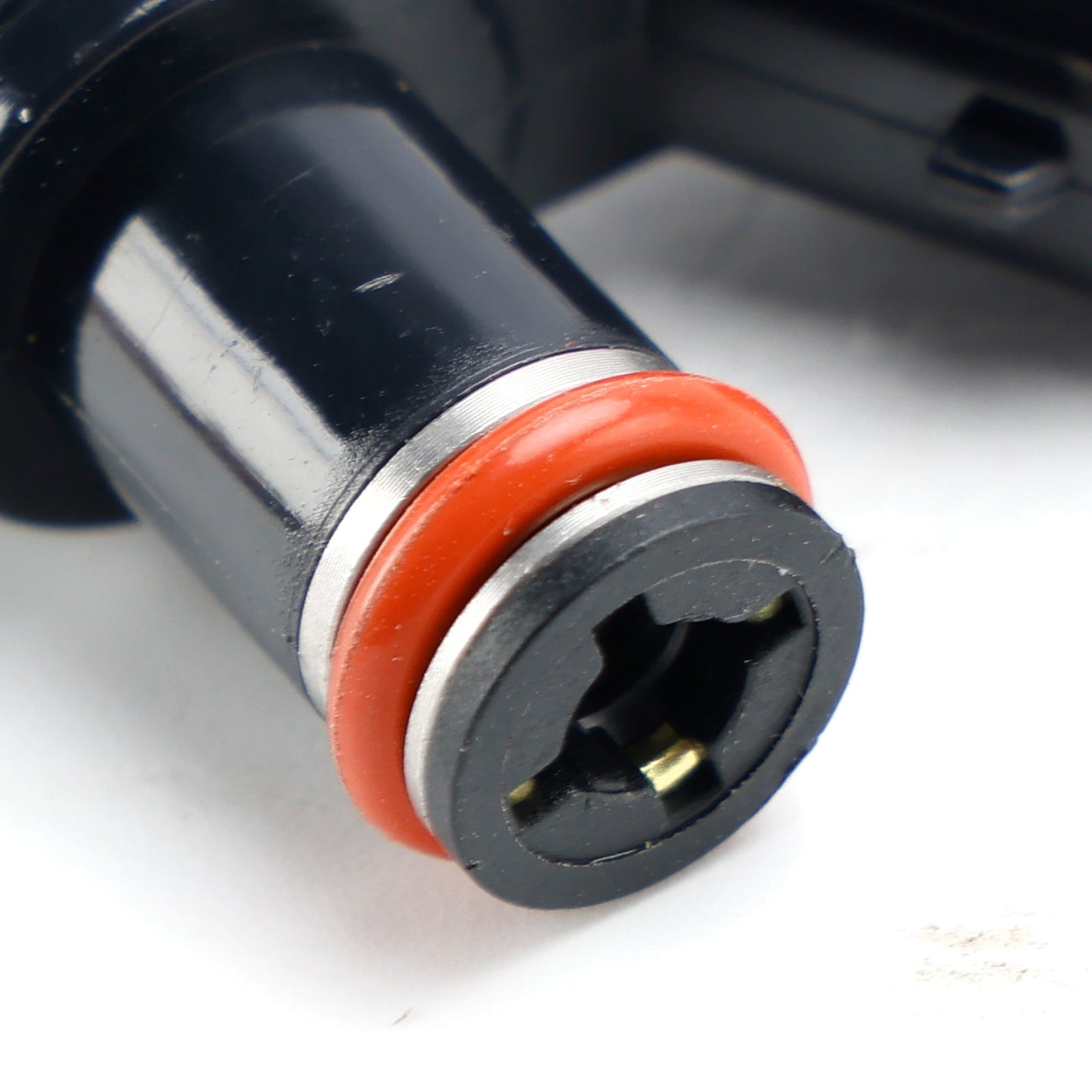 2008-2020 Suzuki Hayabusa GSX1300R 4PCS Fuel Injectors 1571021H00 15710-21H00