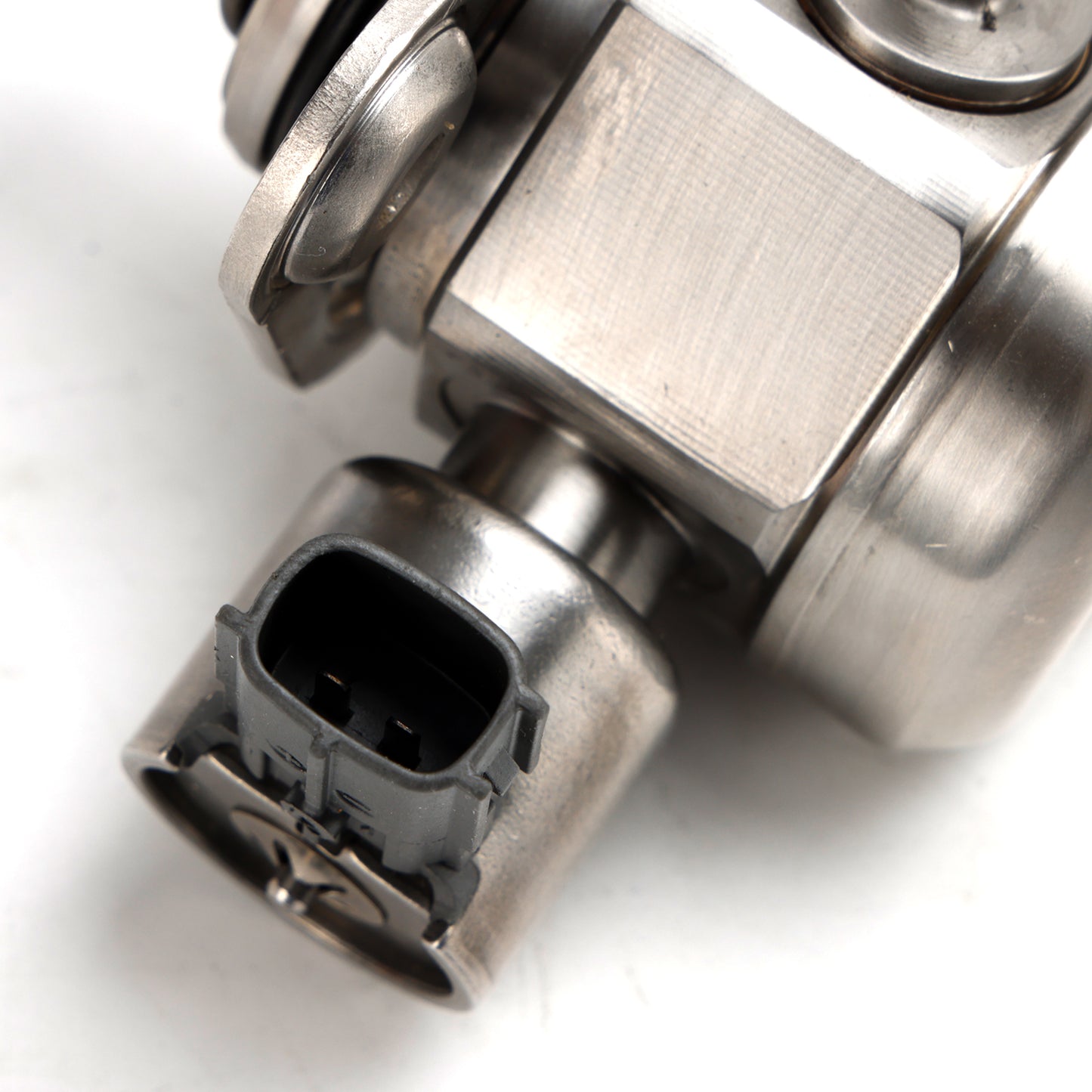 High Pressure Fuel Pump Fit Nissan Juke 2011-2017 1.6L Fit Rogue Sport 2017 2.0L