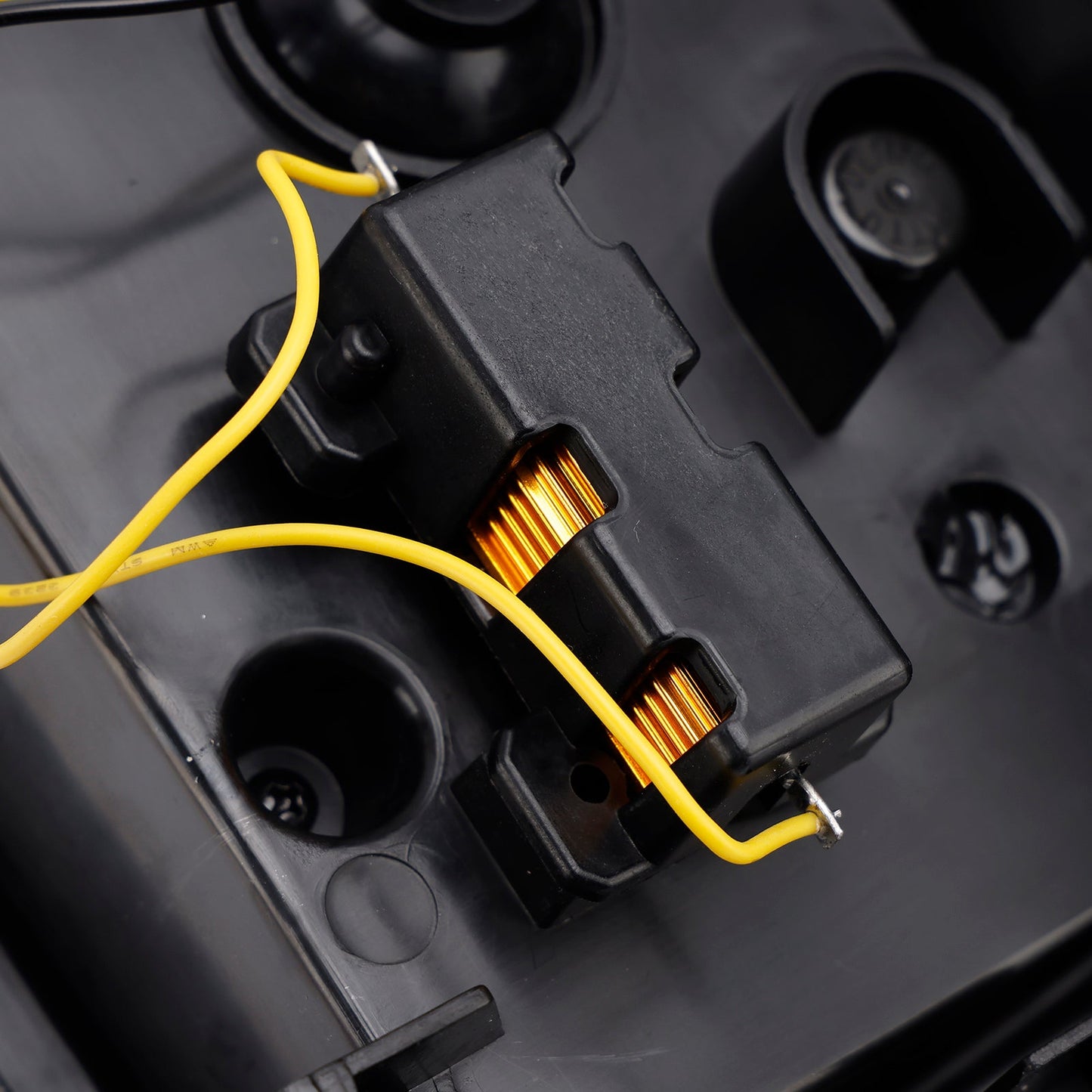 2012-2014 TOYOTA HILUX VIGO SR5 , MK6 , VIGO CHAMP MK7 Rear Right & Left Tail Light Lamp Pair Dynamic