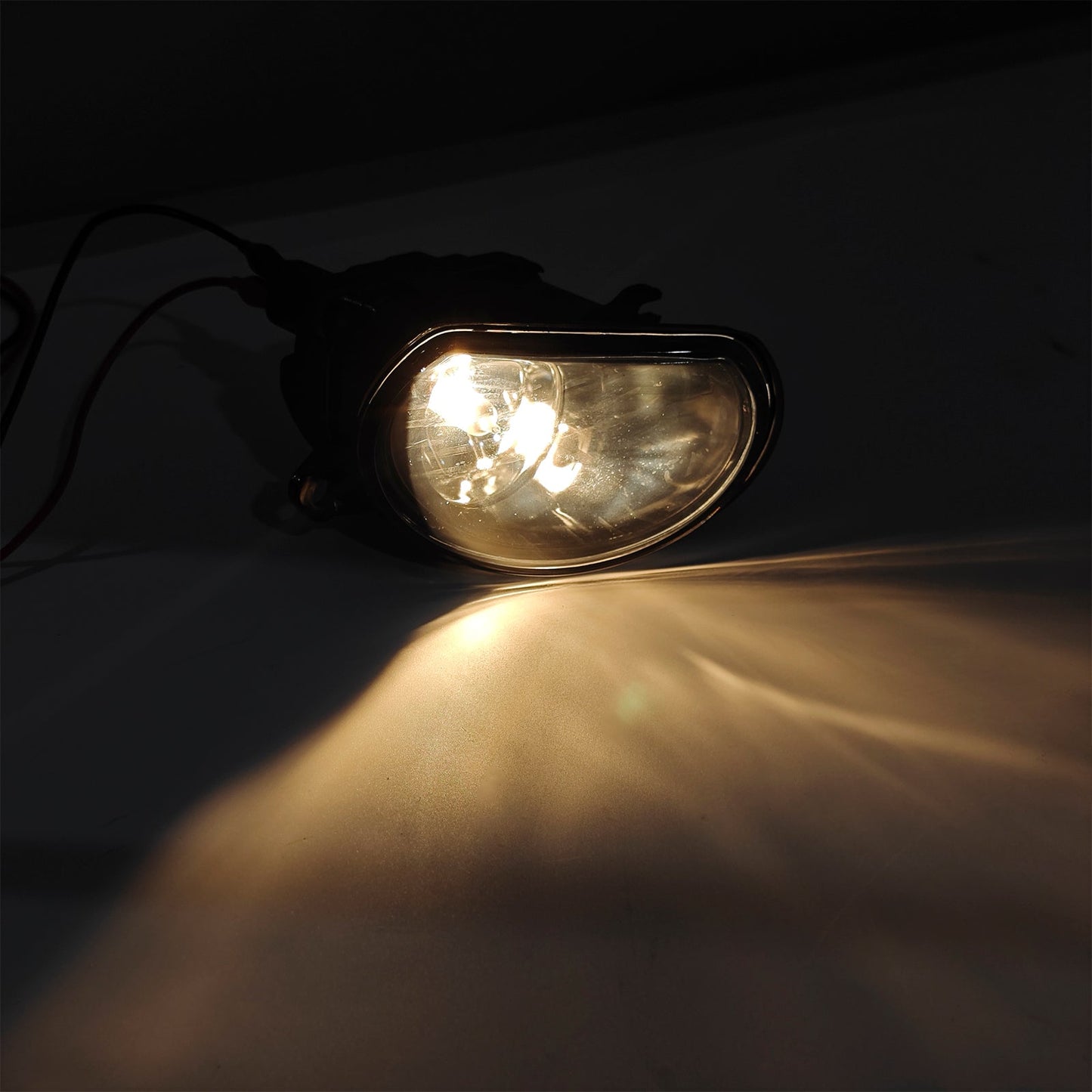 2004-2007 Audi A8 D3 1 Pcs Right Driver Side Front Bumper Fog Light