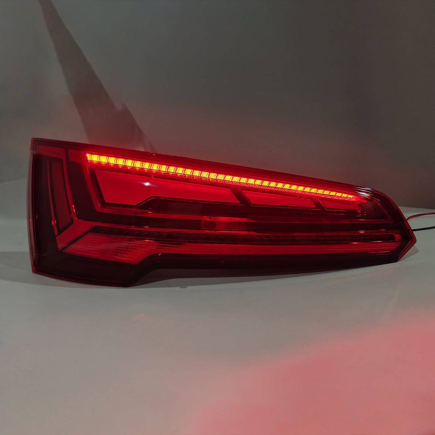 Left Rear Tail Light Lamp LED For Audi Q5 MK2 FACELIFT 2021-2024 LED 5 PIN