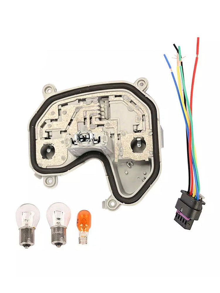 2015-2023 Jeep Renegade Rear Right Tail Lamp Bracket & Plug Bulb 68270837AA