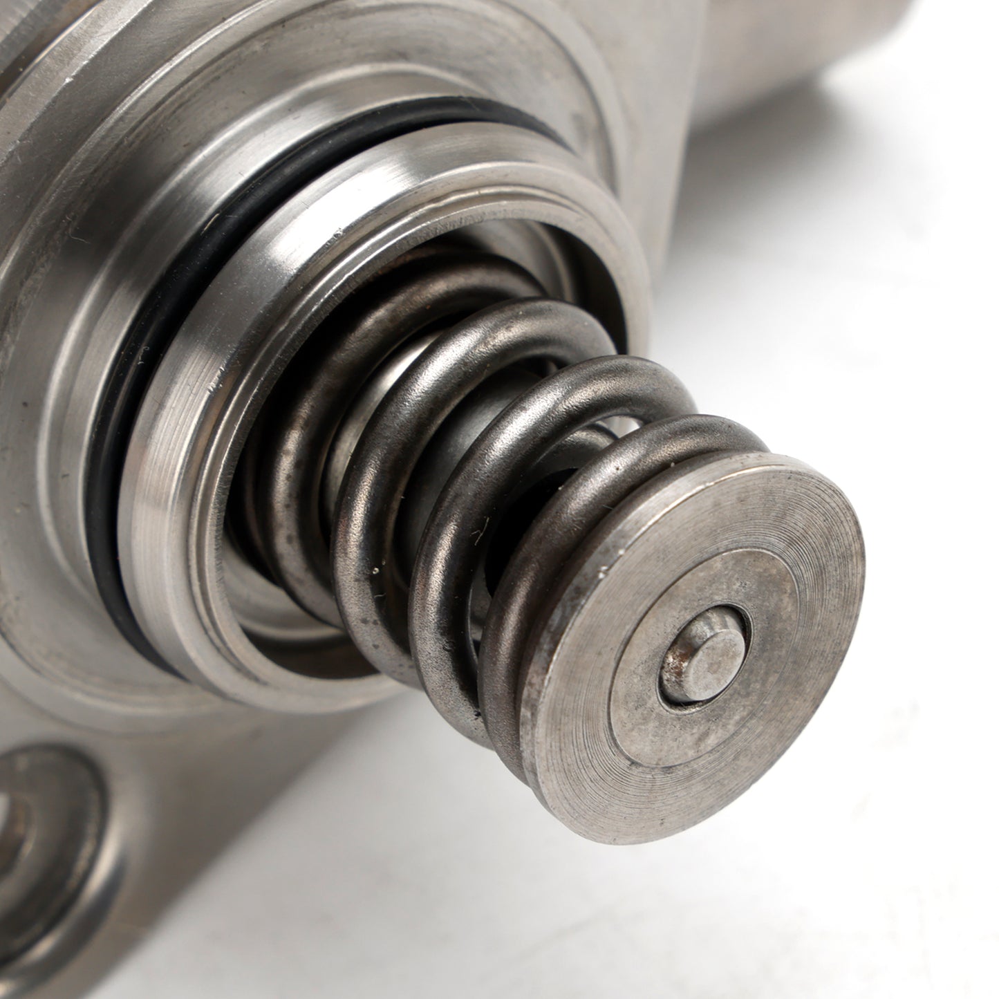 High Pressure Fuel Pump Fit Nissan Juke 2011-2017 1.6L Fit Rogue Sport 2017 2.0L