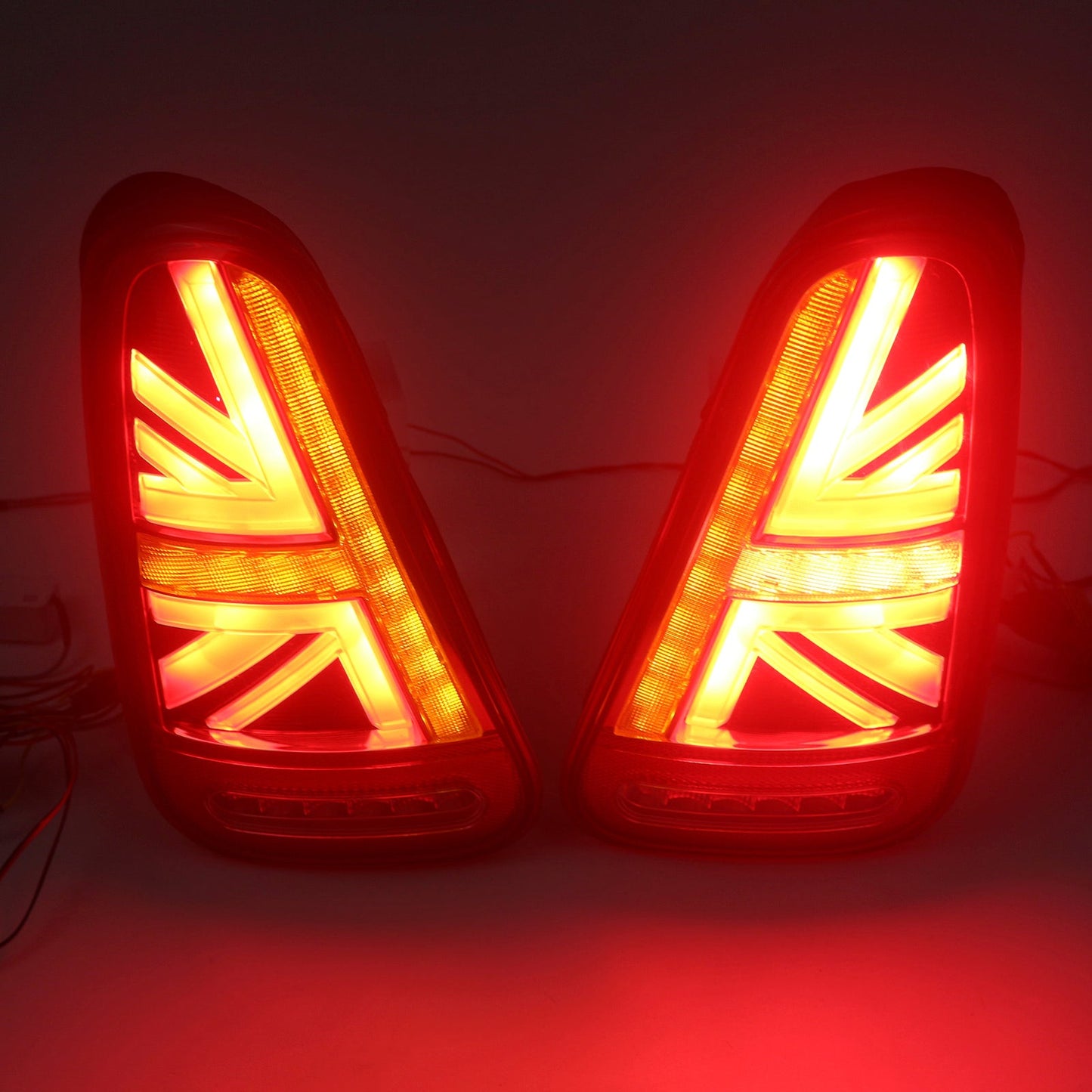 2001 2002 2003 2004 2005 2006 BMW Mini Cooper R50 R52 R53 L&R LED Tail lights w/ Turn Signal Lamps