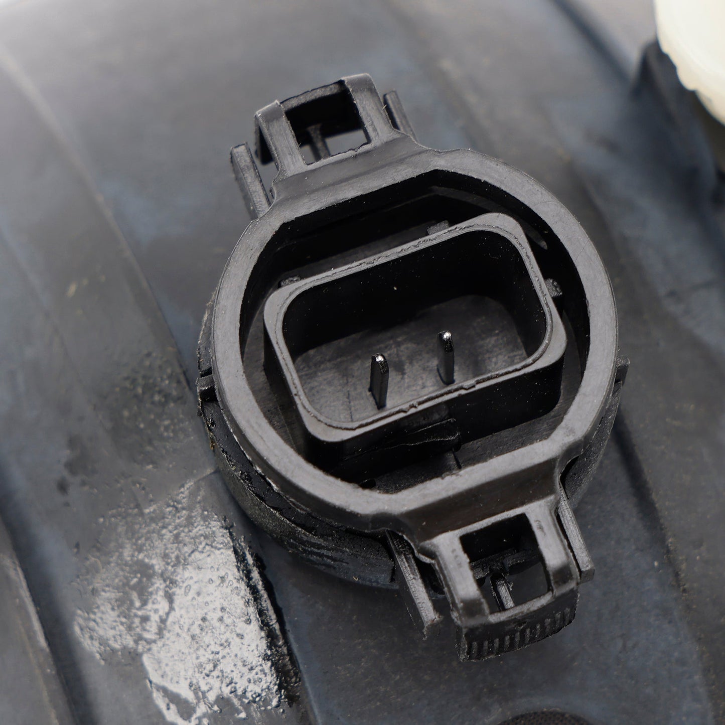 2007-2013 GMC Sierra 1500 Pair Front Fog Lights Lamps With Bulbs