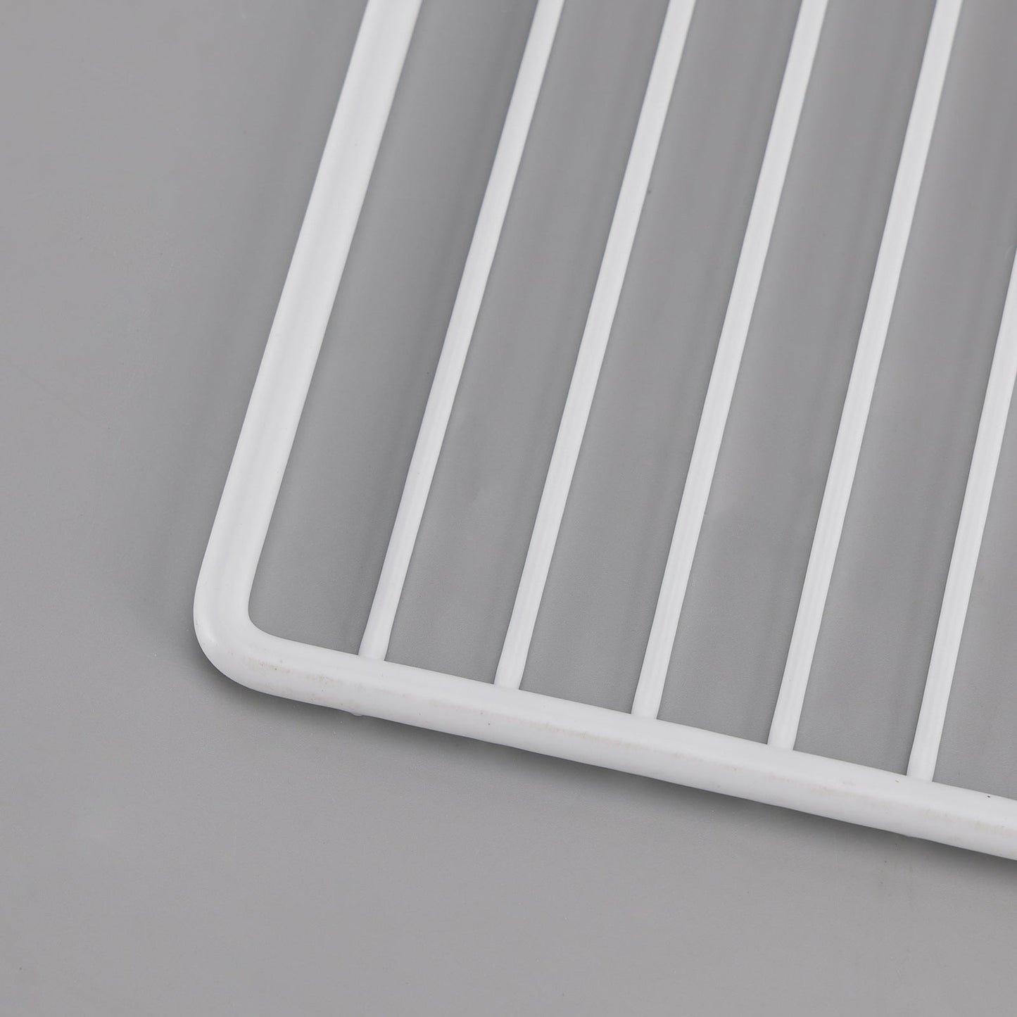 2932627025 RV Refrigerator Freezer Wire Shelf