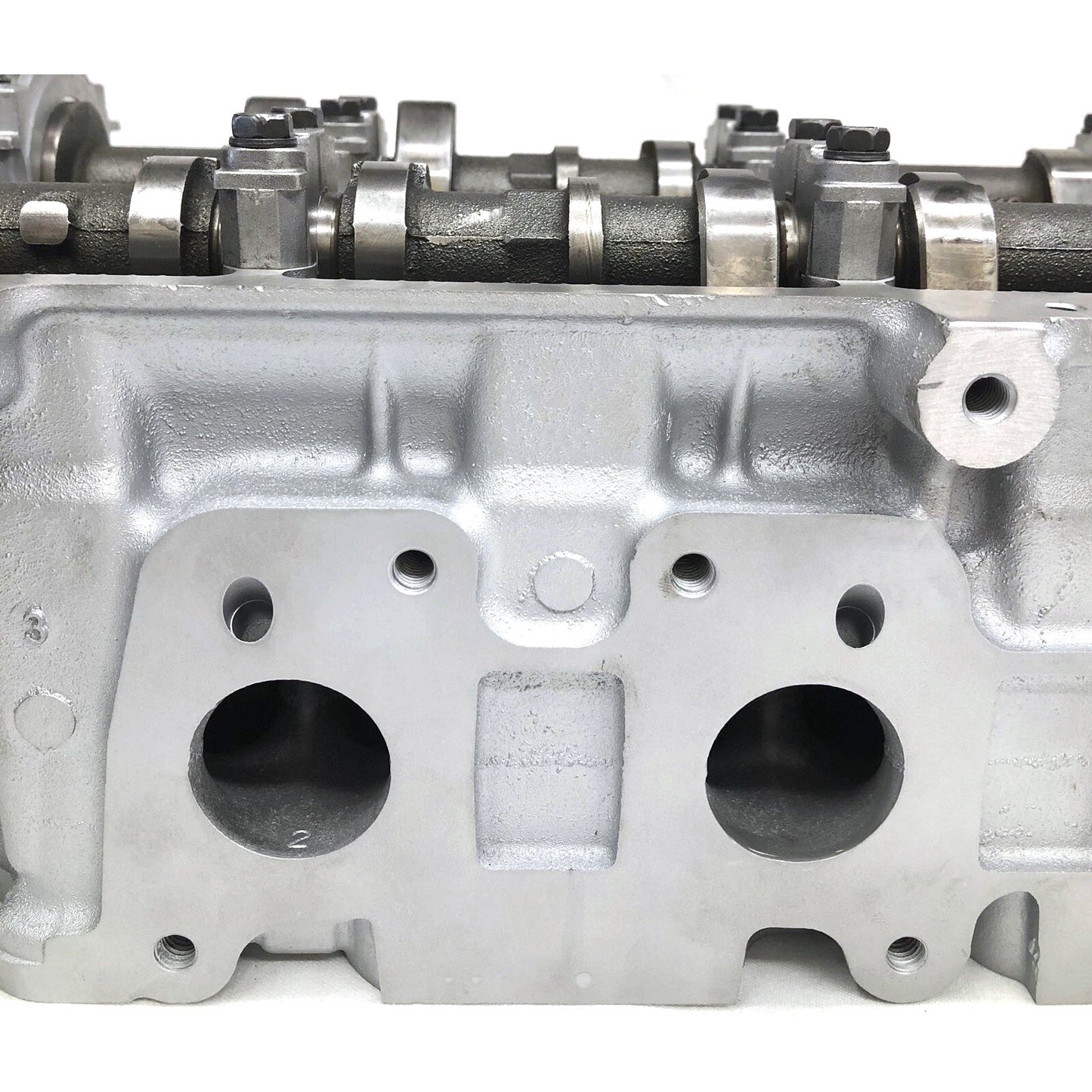 2PCS Cylinder Head 1GR-FE With Secondary Air Injection For Toyota 4.0 1GR-FE