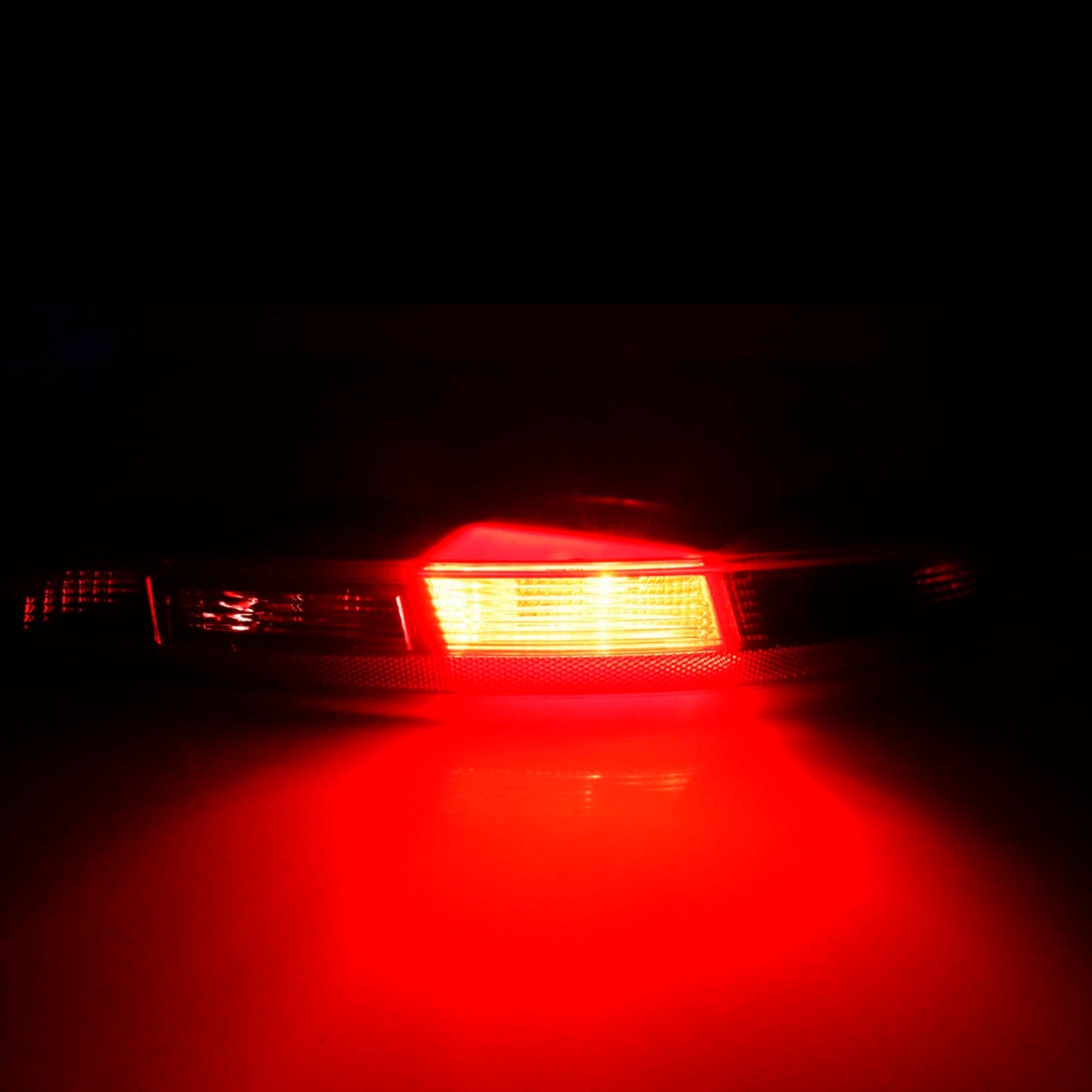 2012-2015 Audi Q3 Right Rear Bumper Light Tail Stop Brake Lamp 8UD945096