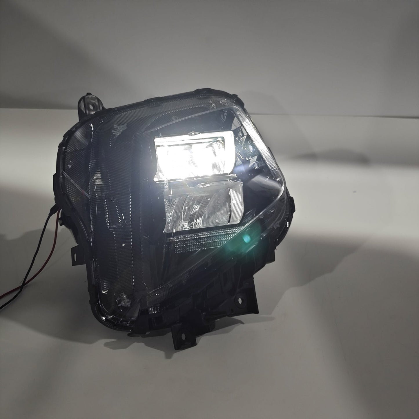 2025-2026 Hyundai Tucson Front Right Side Headlight Assembly 92102-CW650