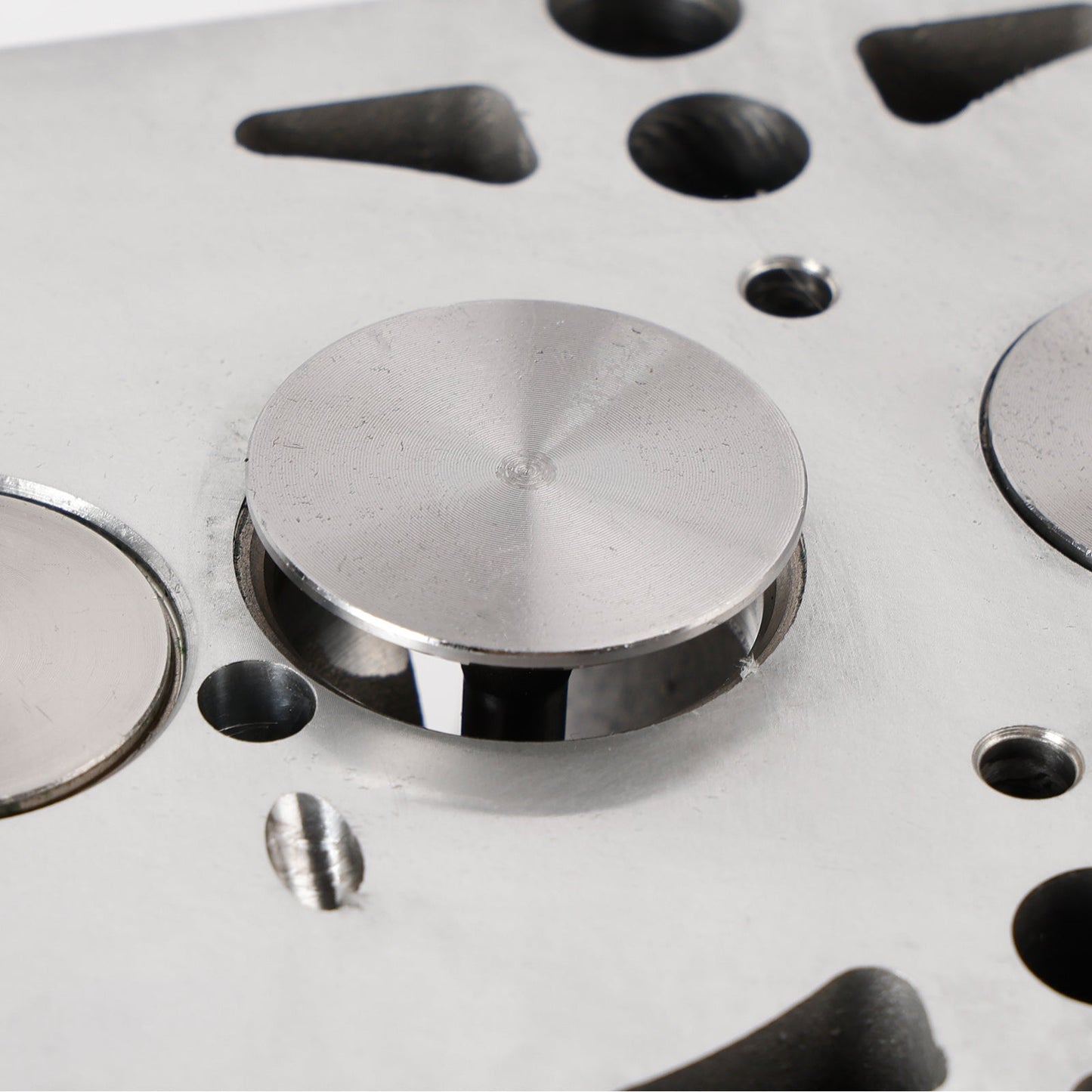 VW Audi SEAT Skoda 1.9L 8V Pump Nozzle TDI Cylinder Head Complete with Camshaft 038103373R