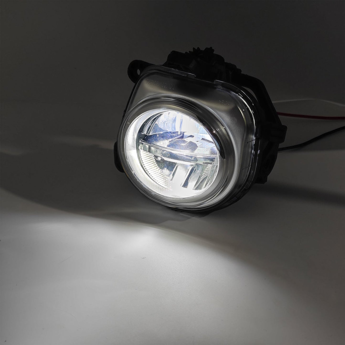 Pair LED Front Fog Lights For BMW X3 F25 X4 F26 X5 F15 X6 F16 63177317252