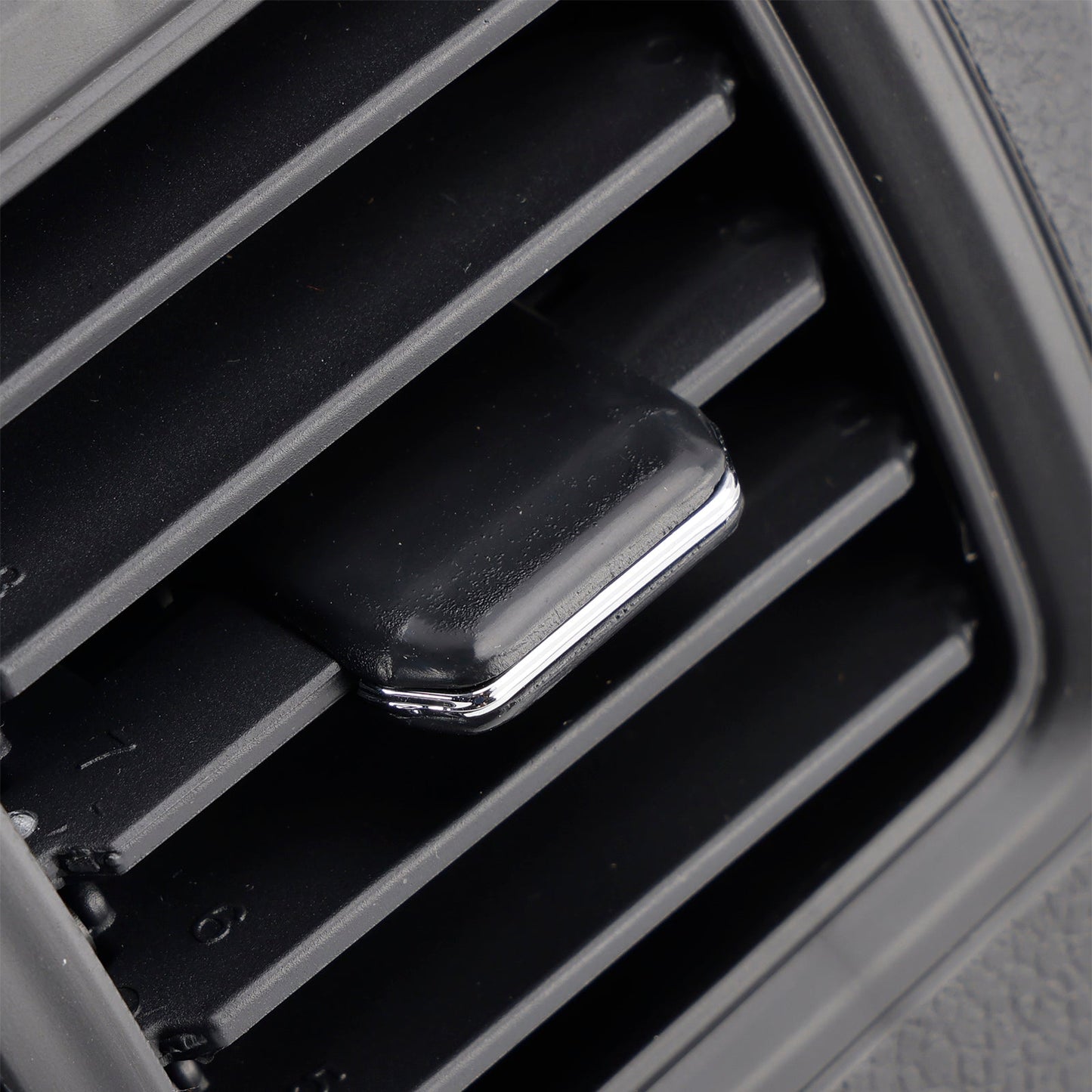 2013-2017 Golf 7 MK7 Rear Air Conditioning Outlet Center Armrest Air Vent