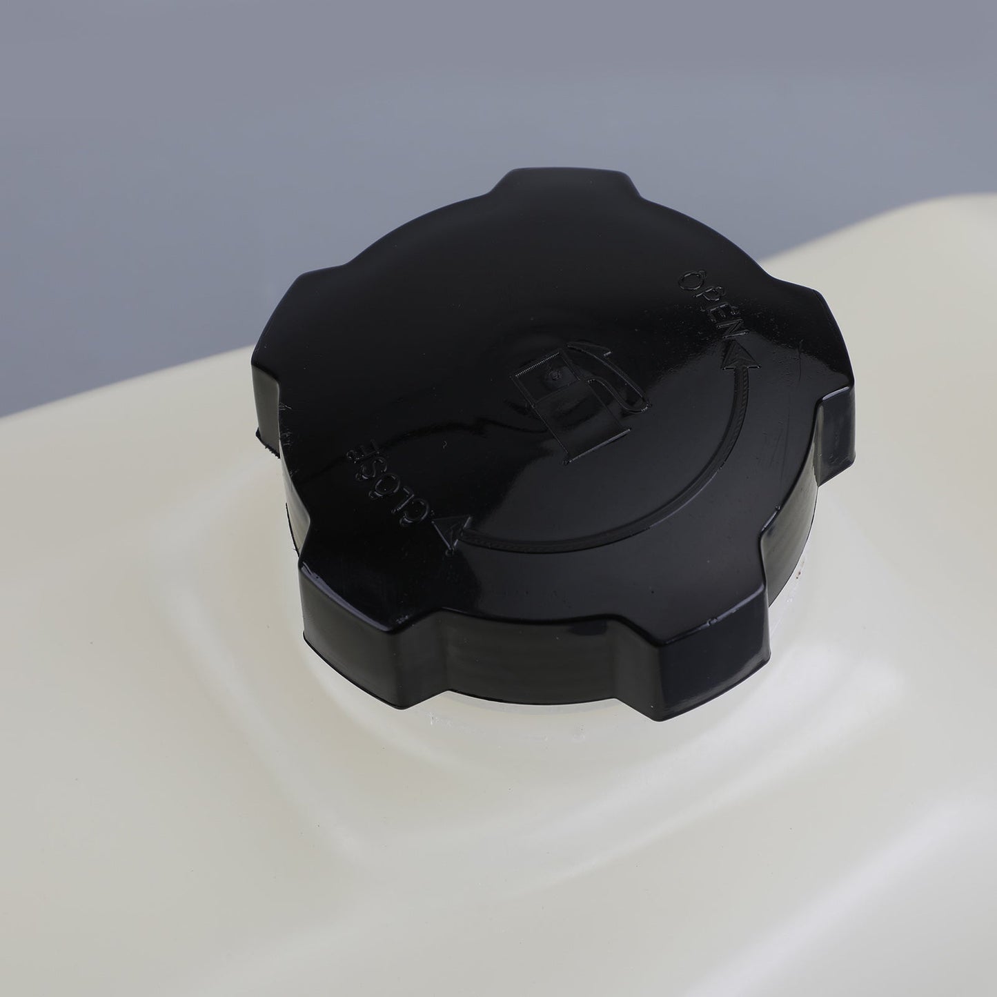 New Replacement Plastic Fuel Tank & Gas Cap for Honda TRX250 Fourtrax 1985-1987