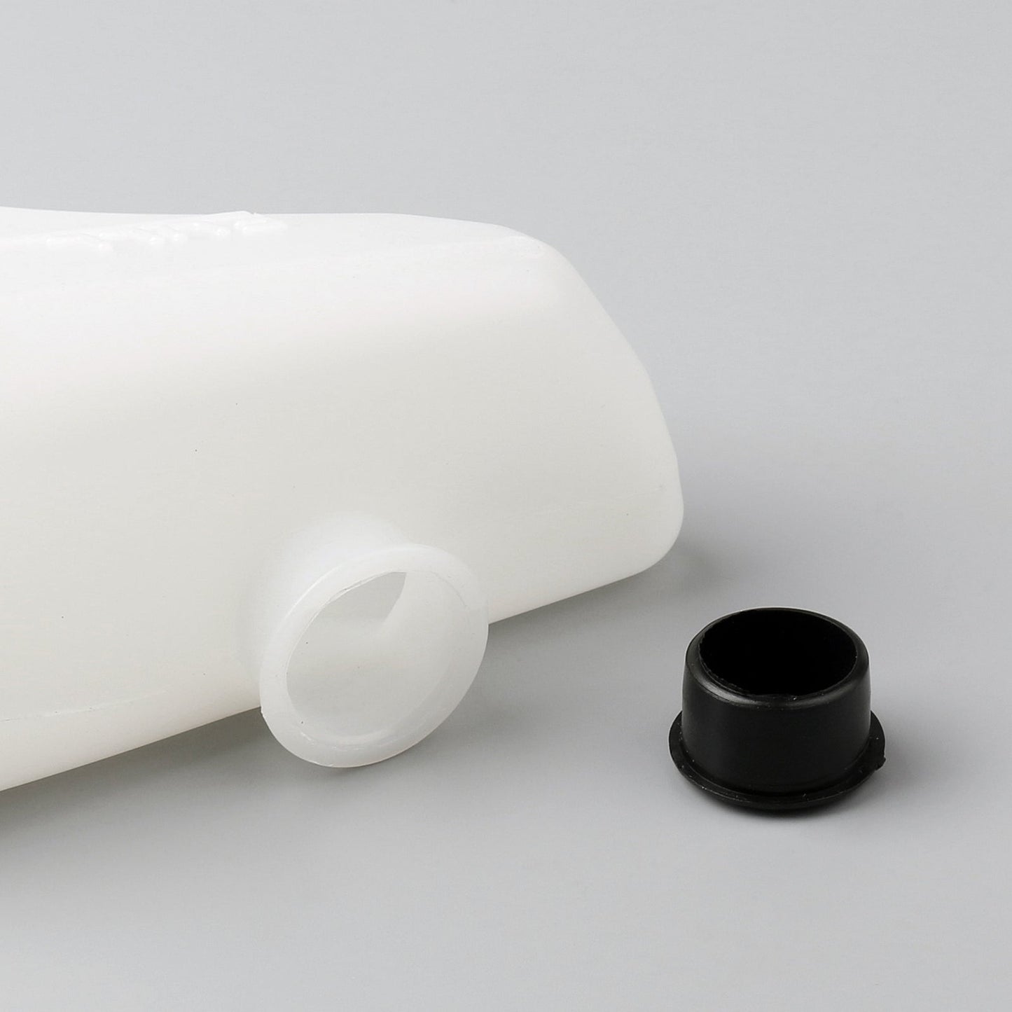 Coolant Radiator Overflow Tank Coolant Reserve Bottle For Yamaha YZF-R1 15-17