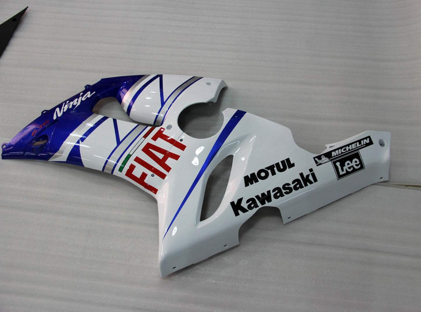 2005-2006 Kawasaki ZX6R ZX636 Amotopart Fairings Blue White FIAT Racing Customs Fairing