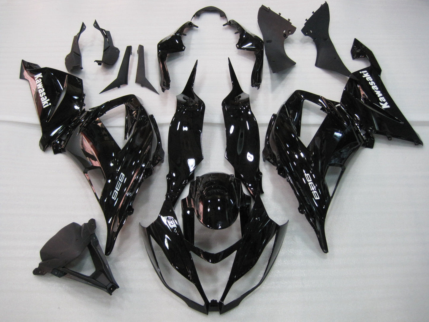 2013-2015 Kawasaki ZX6R Amotopart G-Black Fairing Kit