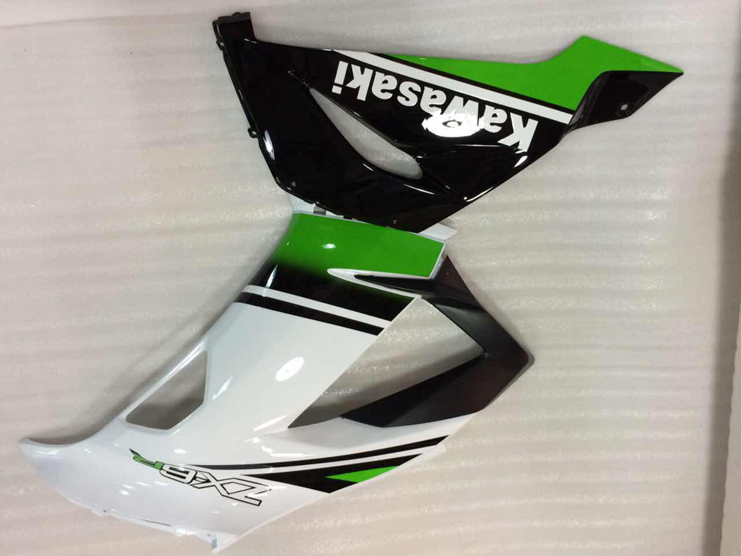 2013-2018 Kawasaki ZX6R 636 Amotopart Fairings Plastics Green White Ninja Racing